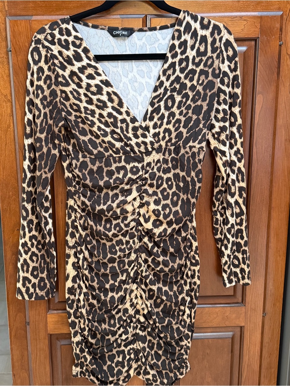 Leopard Print Long Sleeve V-Neck Ruched Bodycon Dress - NWOT - Size S